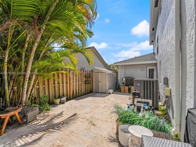 Building Photo - 10281 NW 32nd St