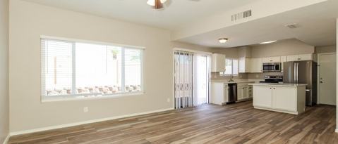 Building Photo - 4546 E Villa Theresa Dr