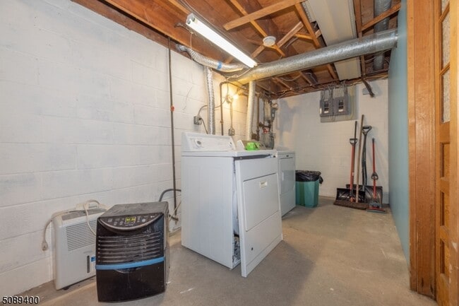 Building Photo - 216 Ringwood Ave