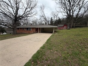 Building Photo - 9108 Bluff Dr