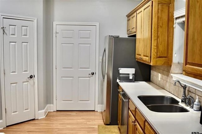 Building Photo - 5141 Avenham Ct