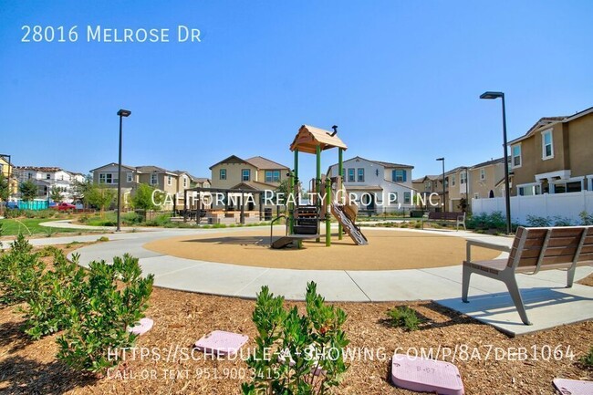 Building Photo - 28016 Melrose Dr