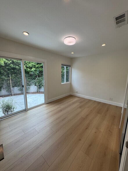 Building Photo - 12407 Havelock Ave