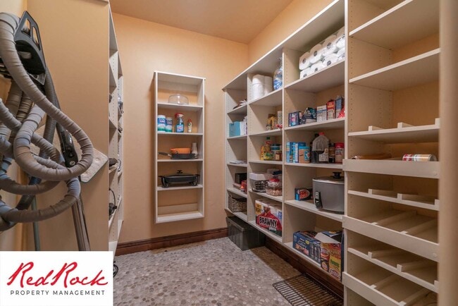 Building Photo - Incredible 4 Bedroom, 4 Bathroom FULLY FURNISHED Property in Entrada with a Private Pool!! 18 Mon...