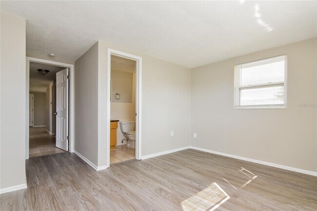 Building Photo - 3410 Trask Dr