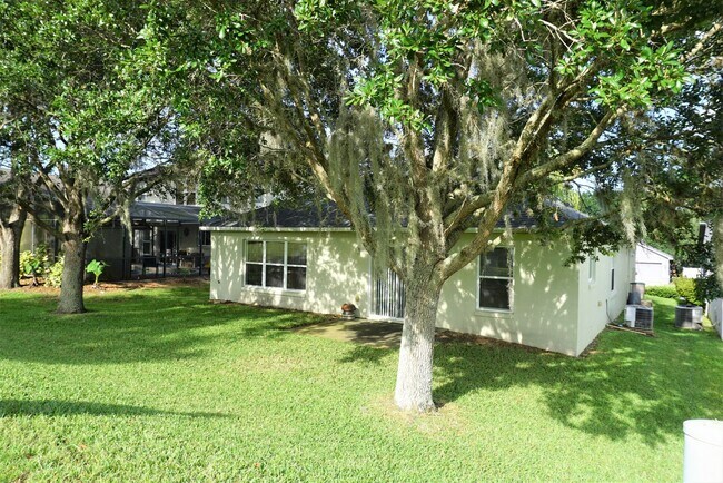 Building Photo - 1219 Greenley Ave