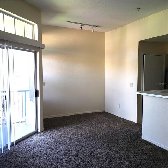 Building Photo - 7280 Westpointe Blvd
