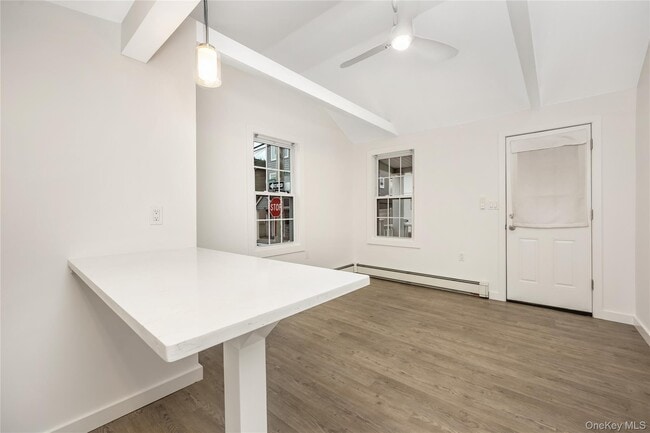 Building Photo - 195 Oceanview Ave