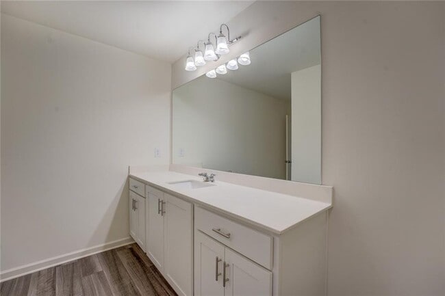 Building Photo - 7061 Rochford Dr