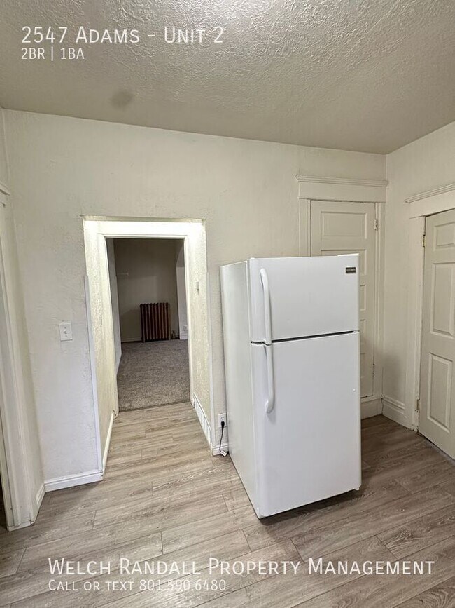 Building Photo - 2547 Adams-Unit 2