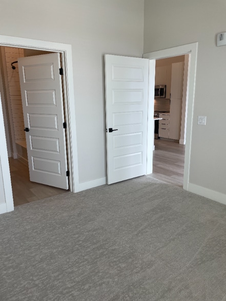 Building Photo - 2600 Wewatta Way