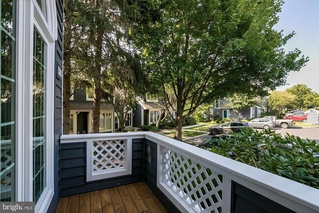 Building Photo - 311 Whistling Swan Ln