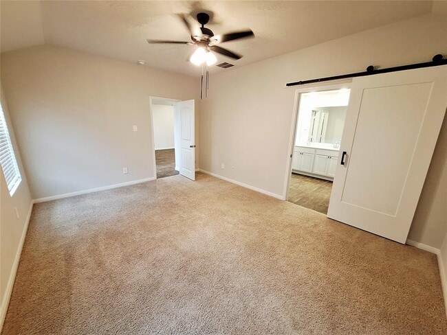 Building Photo - 1327 Camden Ln