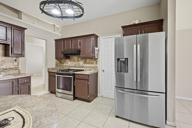 Building Photo - 1216 Velma Miles Pl