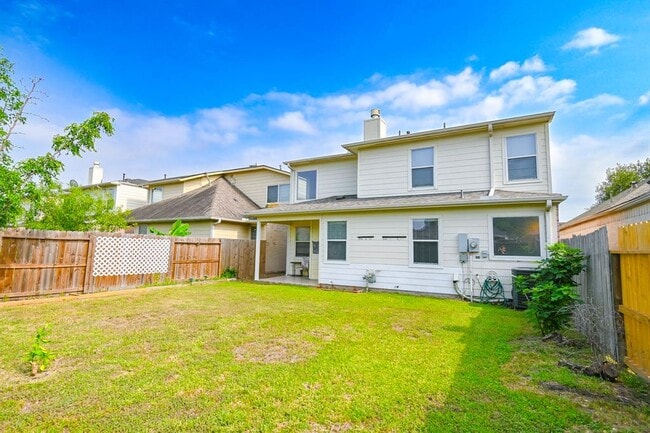 Building Photo - 13330 Vineyard Falls Dr