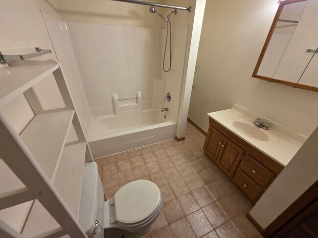Building Photo - 4925 Coventry Ct