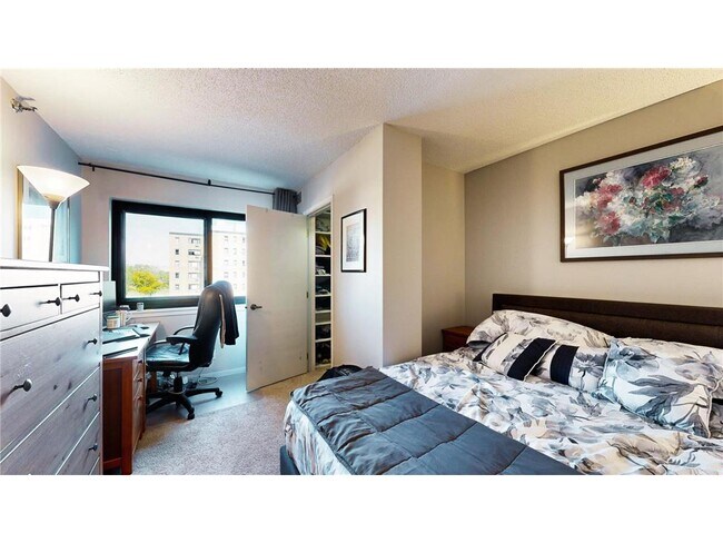 Building Photo - 3131 Excelsior Blvd