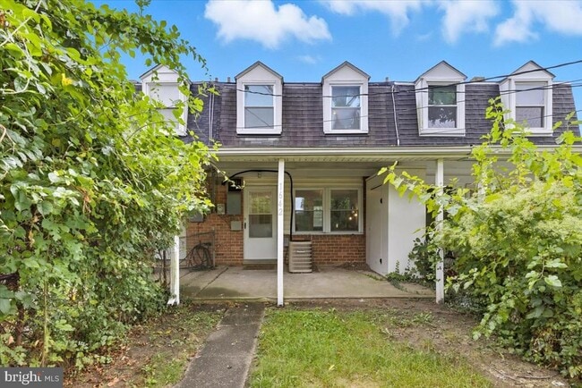 Building Photo - 1642 Wentworth Ave