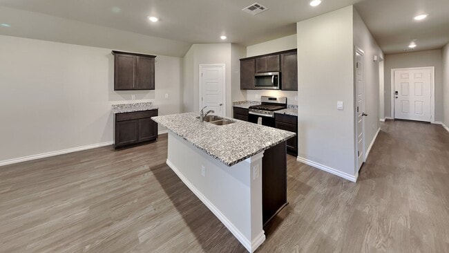 Building Photo - Very Nice 4 Bedroom 2 Bath Home in Piedmont Schools