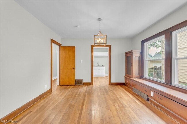 Building Photo - 3311 W 130th St