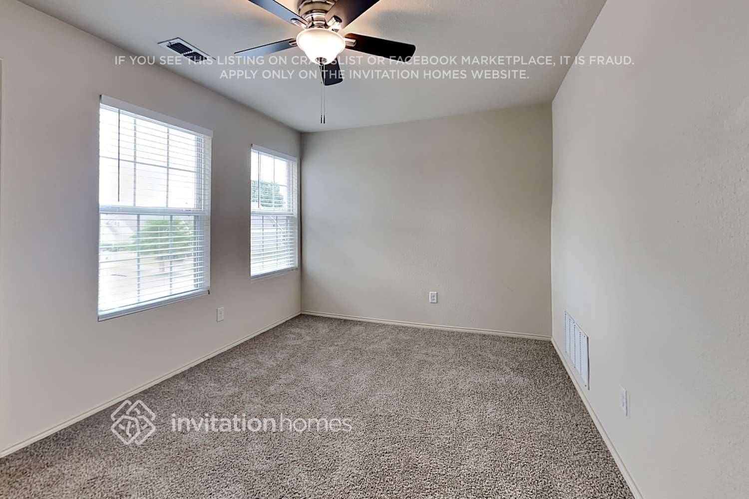 Building Photo - 2820 Englefield Green Dr