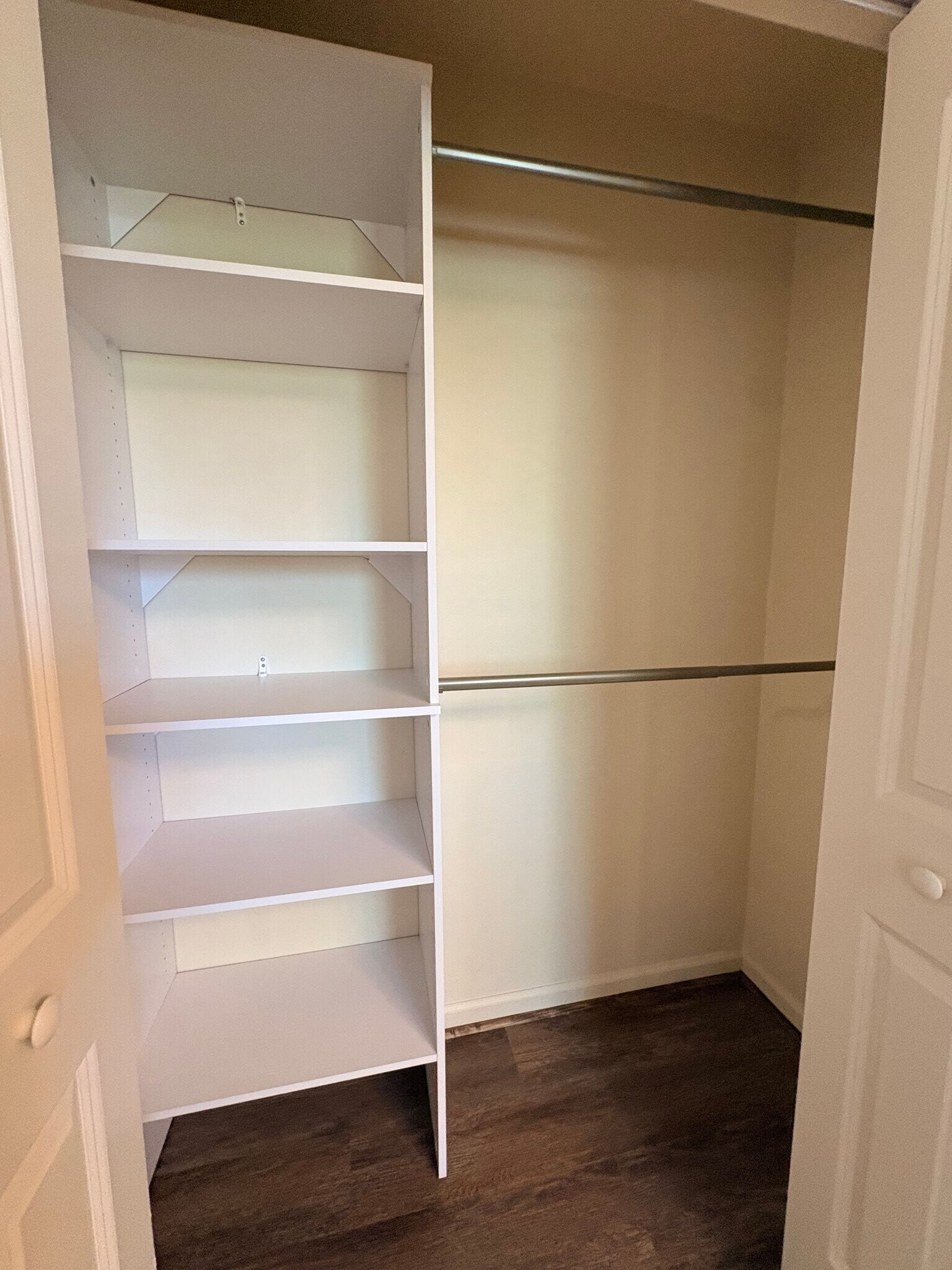 Building Photo - 6247 Jefferson Park Rd