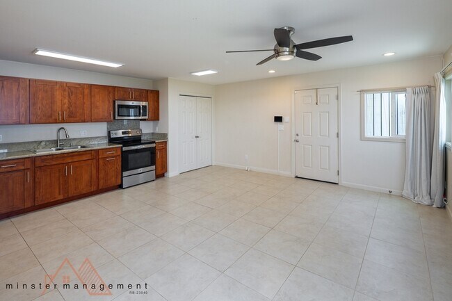 Building Photo - 1626 Hanai Loop