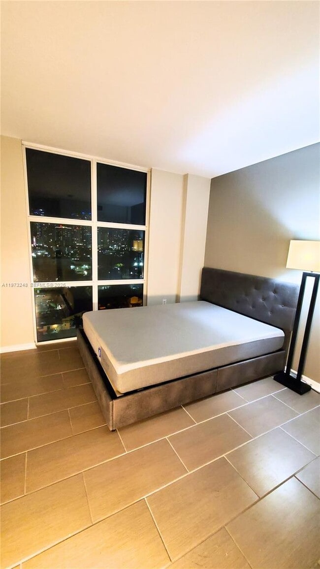 Building Photo - 900 SW 8th St