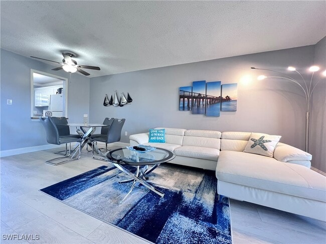 Building Photo - 400 Forest Lakes Blvd