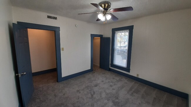 Building Photo - 1400 Wheeling Ave