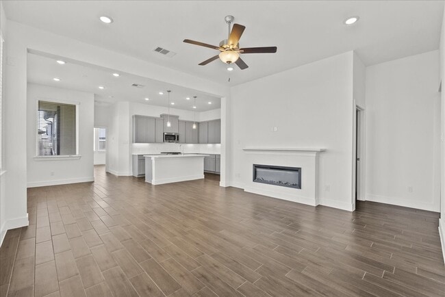 Building Photo - 5206 Sage Hls Dr