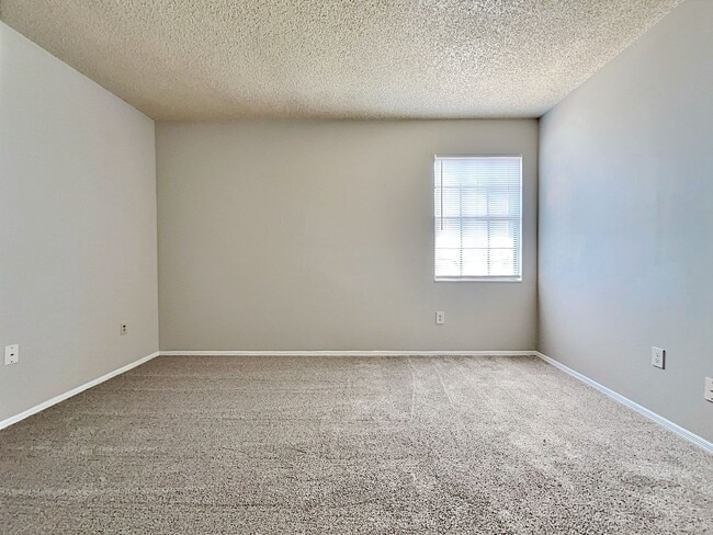 Building Photo - 4 Bedroom Upgraded Home for rent in Bermud...