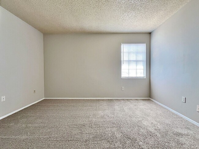 Building Photo - 4 Bedroom Upgraded Home for rent in Bermuda Bay