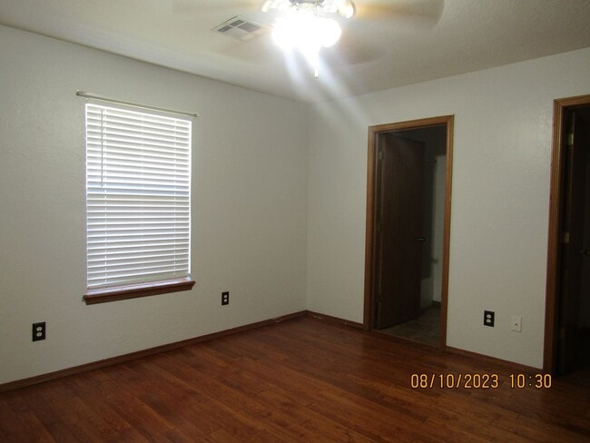 Building Photo - PETS ARE NEGOTIABLE WITH OWNER APPROVAL