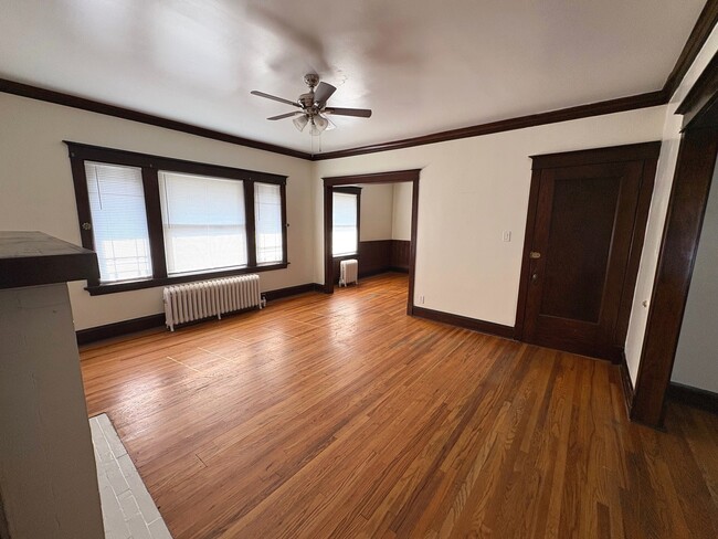 Building Photo - 112 S Taylor Ave