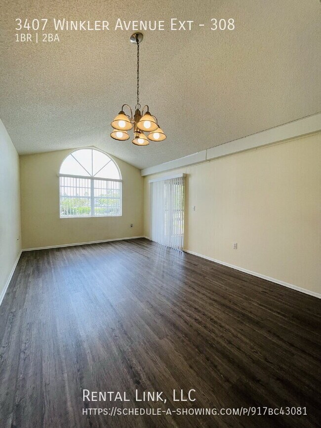 Building Photo - 3407 Winkler Ave Ext