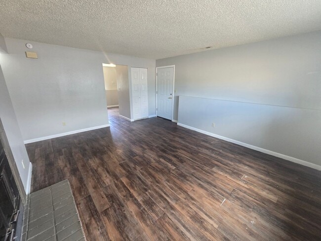 Building Photo - 4469 E Pikes Peak Ave