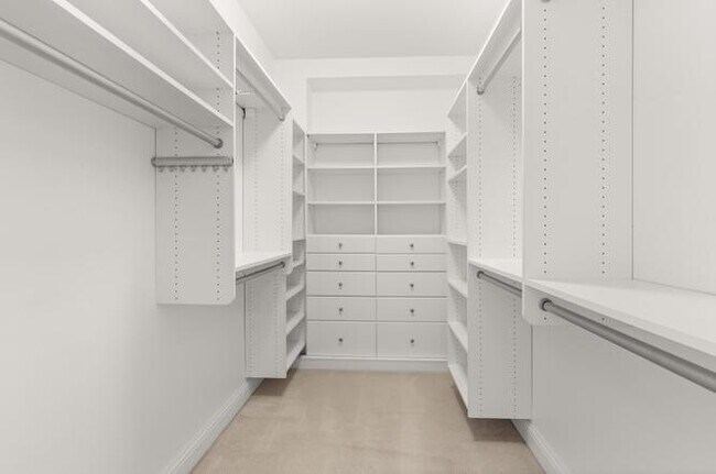 Building Photo - Portsmouth