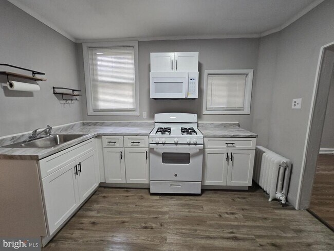 Building Photo - 259 W Ruscomb St