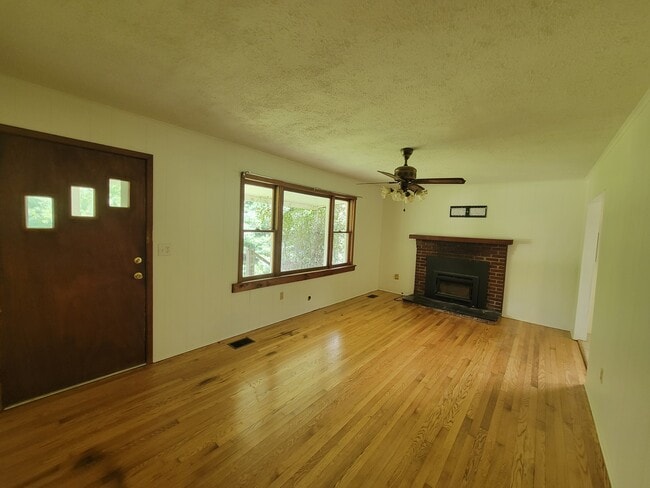 Building Photo - 1446 Camp Branch Rd