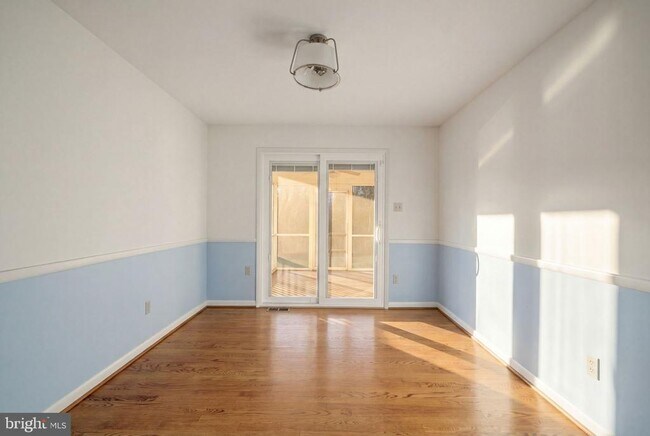 Building Photo - 808 Cottonwood Dr