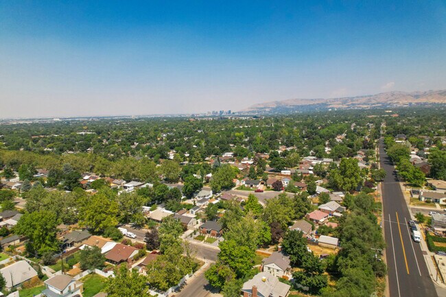 Building Photo - 3045 S 1640 E
