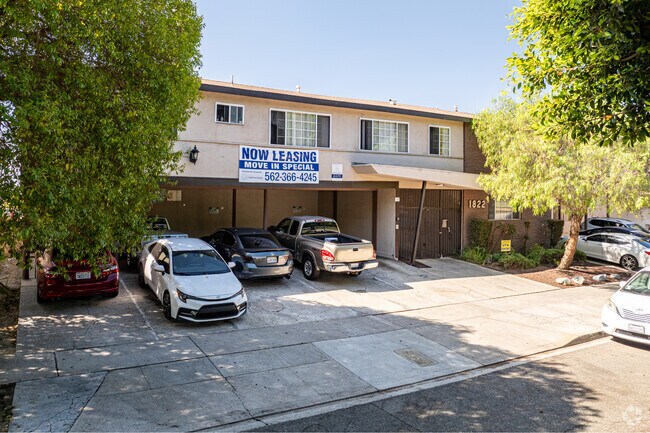 Alternate - 1822 W. El Segundo Blvd