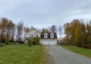 Building Photo - Fantastic 5 bedroom, 2.5 bath with an oversized 2 car garage, home on a private Acre, for rent ac...