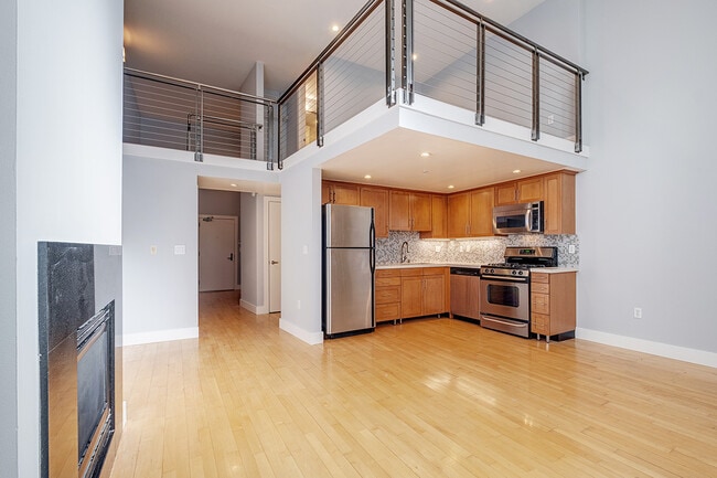 Building Photo - 68 Harriet St