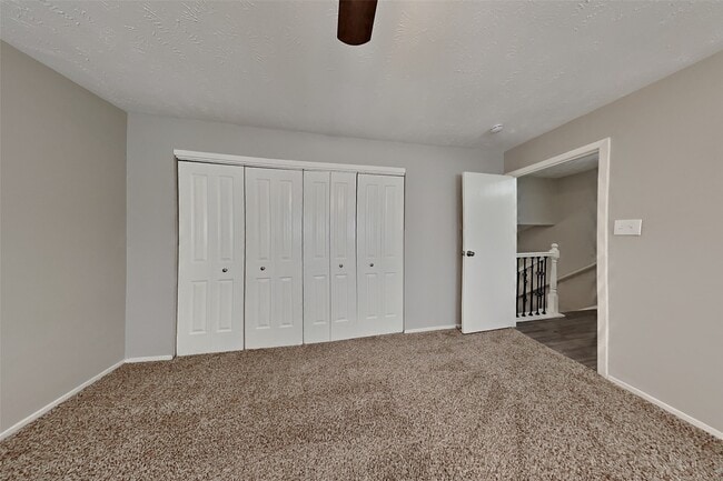 Building Photo - 3206 Birch Creek Dr