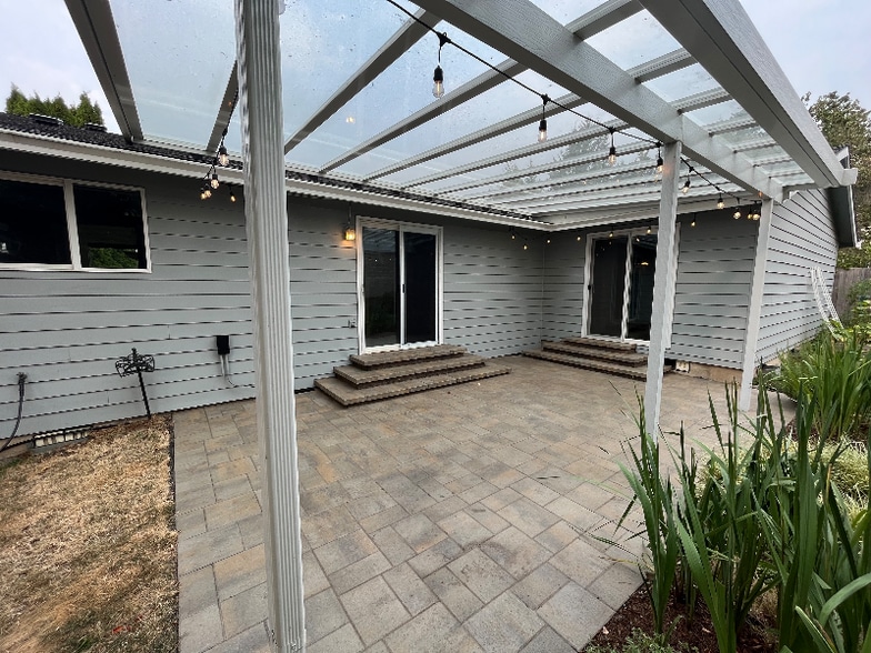 Building Photo - 15546 NW White Fox Dr