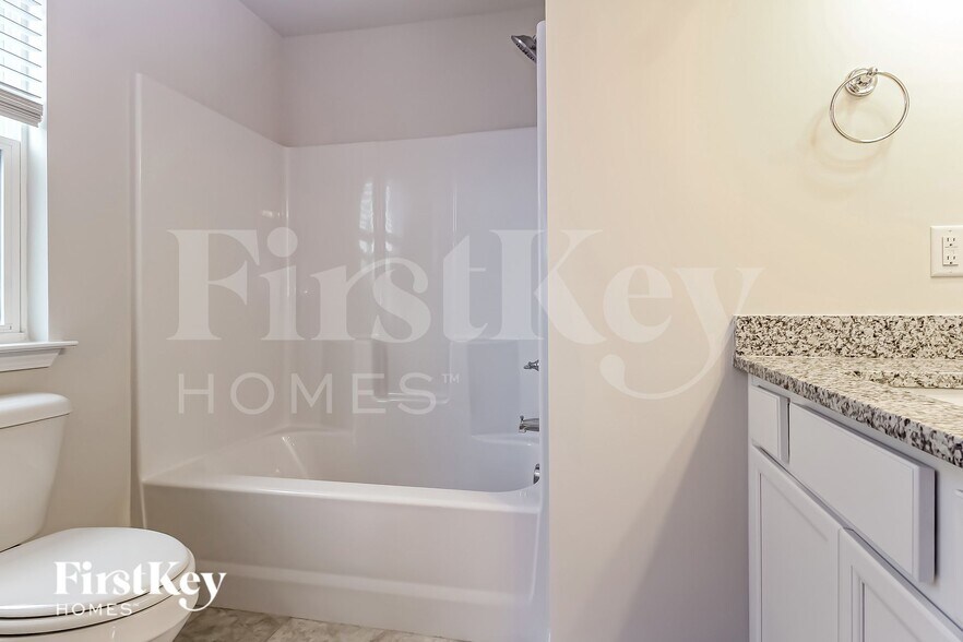 Building Photo - 602 Goldburn Wy