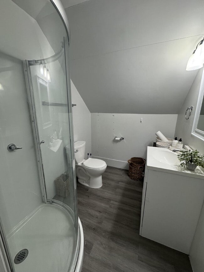Building Photo - "Charming Furnished Studio Apartment Retreat in Valley Head – Cozy 300 Sq Ft!"