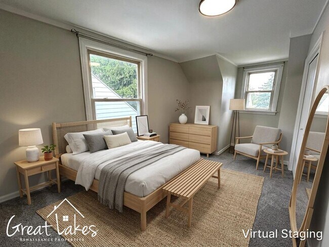 Building Photo - 5233 Farmbrook St